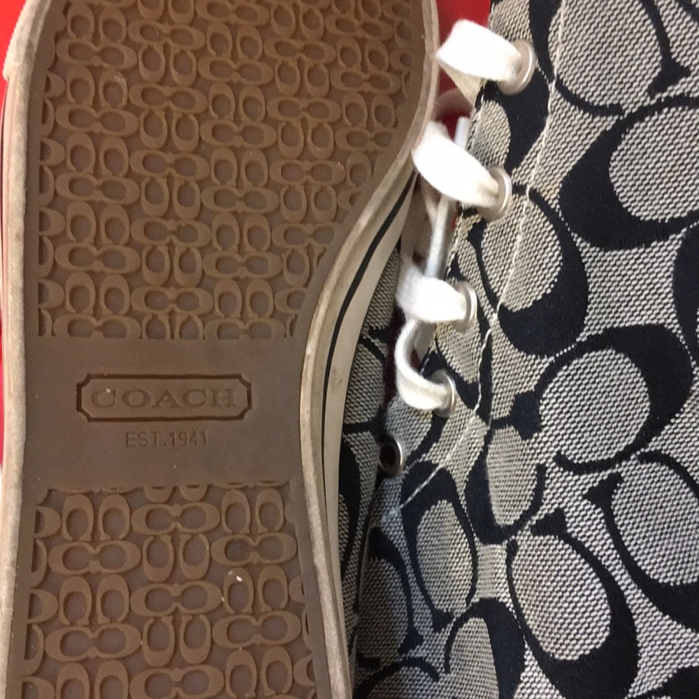 Coach Shoes Like NEW SIZE 7 - Picture 6 of 8